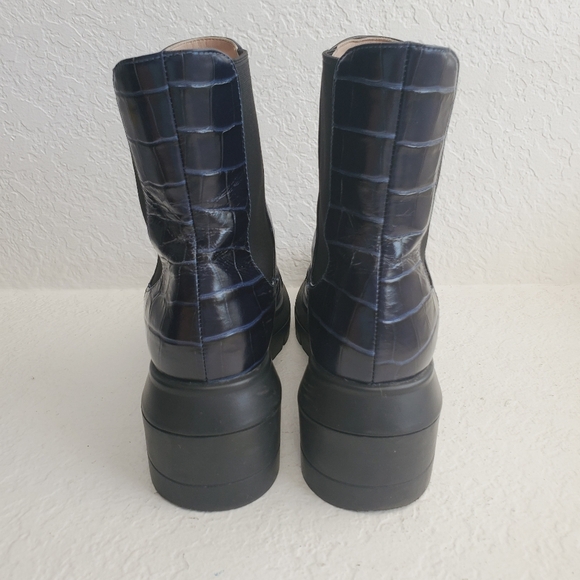 Stuart Weitzman Blue Croc-Embossed Ankle Boots - Picture 7 of 13